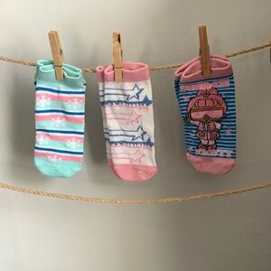 😻8 for $20😻  NWOT L.O.L  kids ankle socks size 10/12